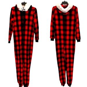 NWT Women's Size Small Plush Union Suit Pajamas with Hood from Secret Treasures